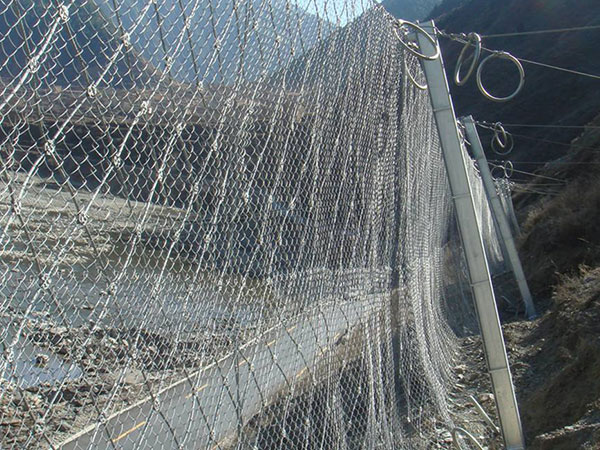 邊坡防護(hù)網(wǎng)工程案例